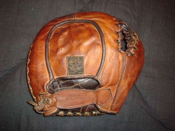 Horace Partridge Basemitt Back